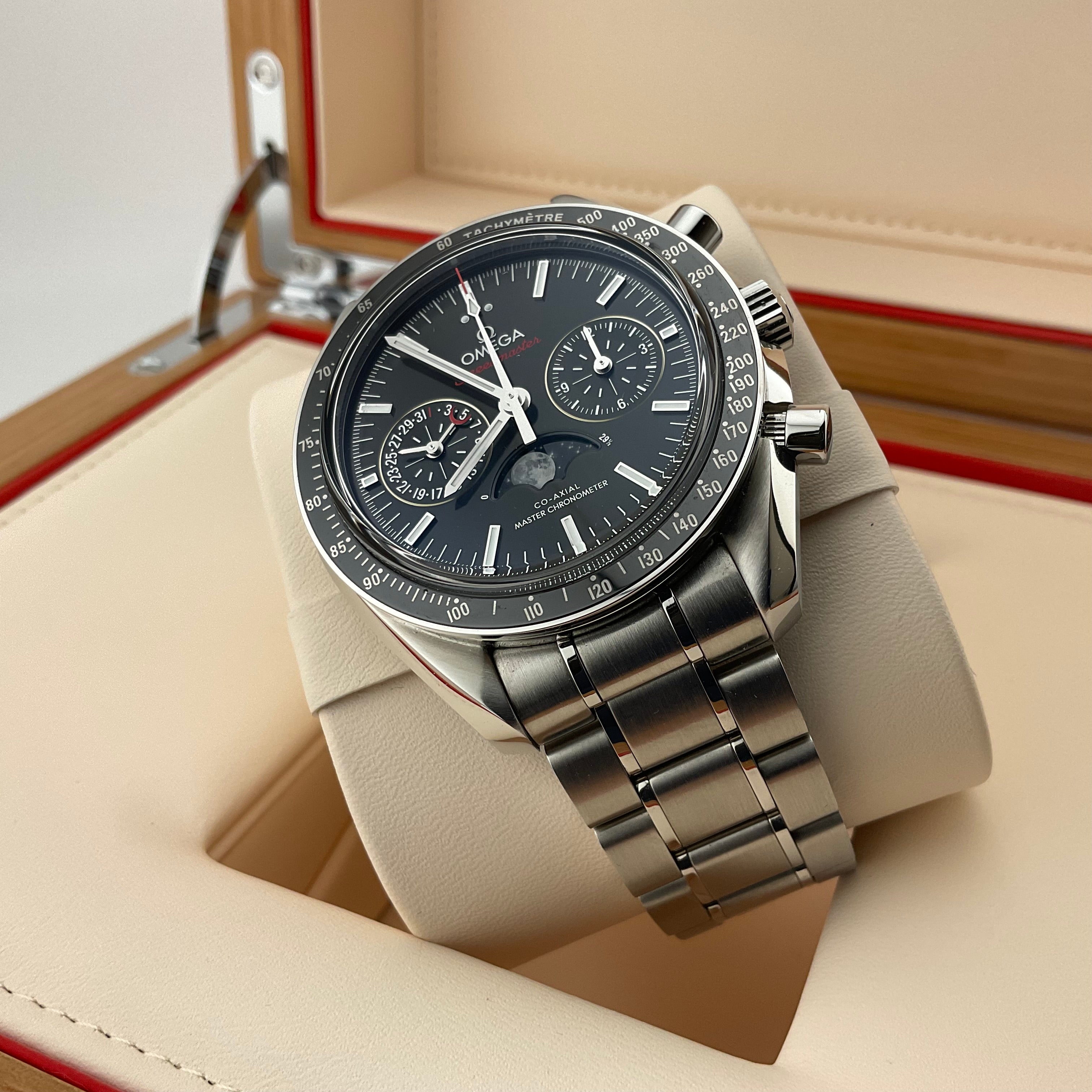 Omega Speedmaster Moonphase | 304.30.44.52.01.001 | 2022