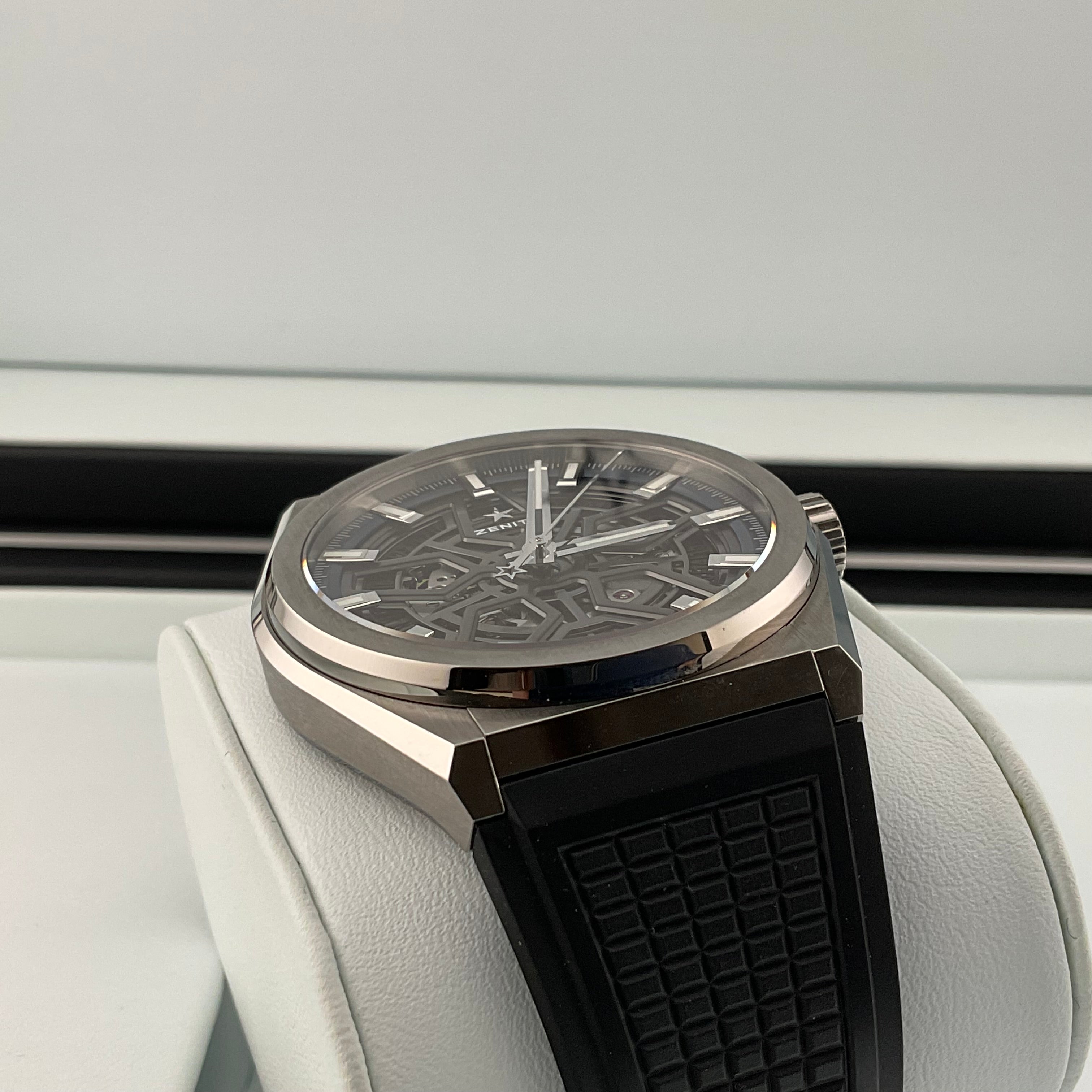 Zenith Defy | 95.9000.670/78.R782 | 2020 | Full set