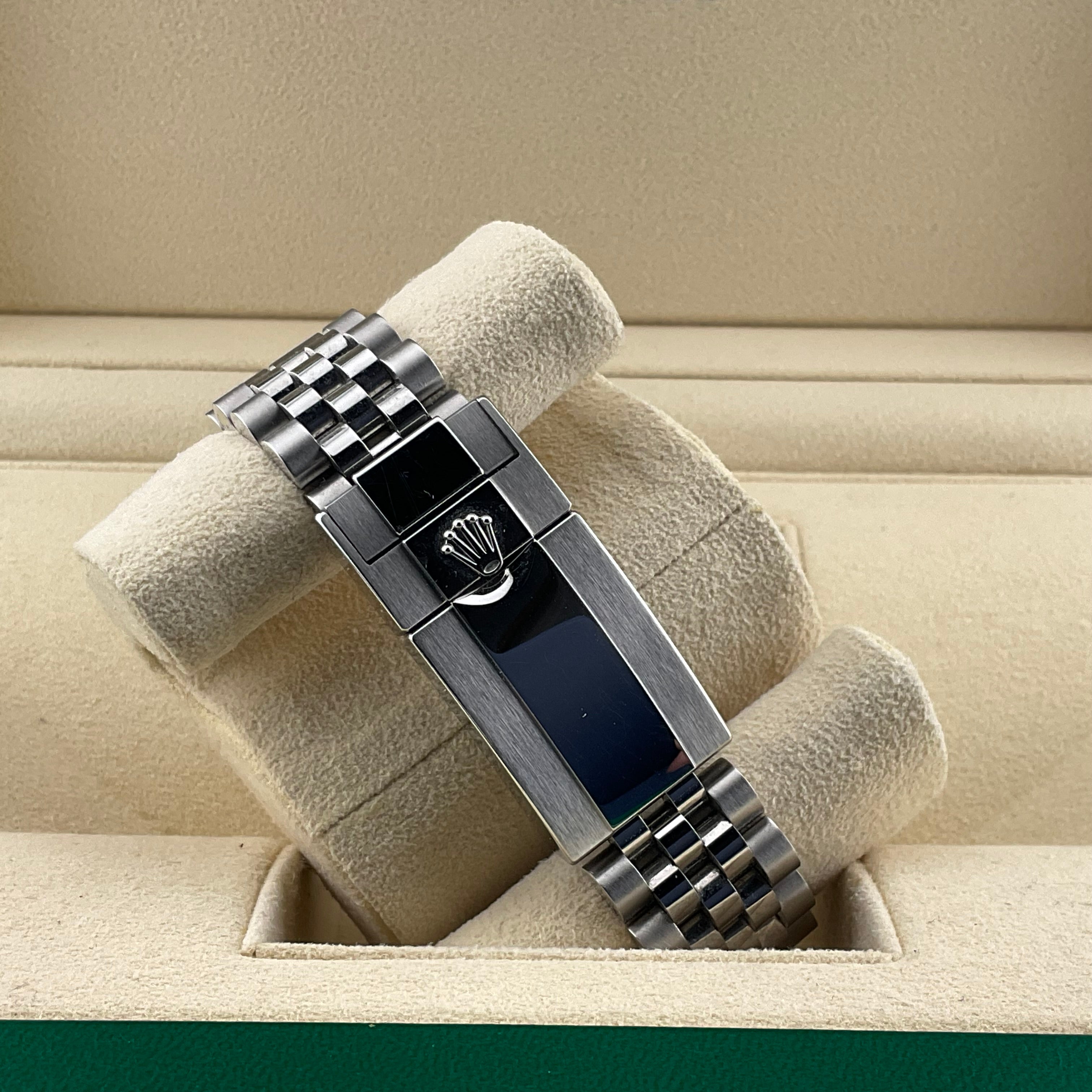 Rolex GMT Master II "Batgirl" | 126710BLNR | 2021 | Full Set