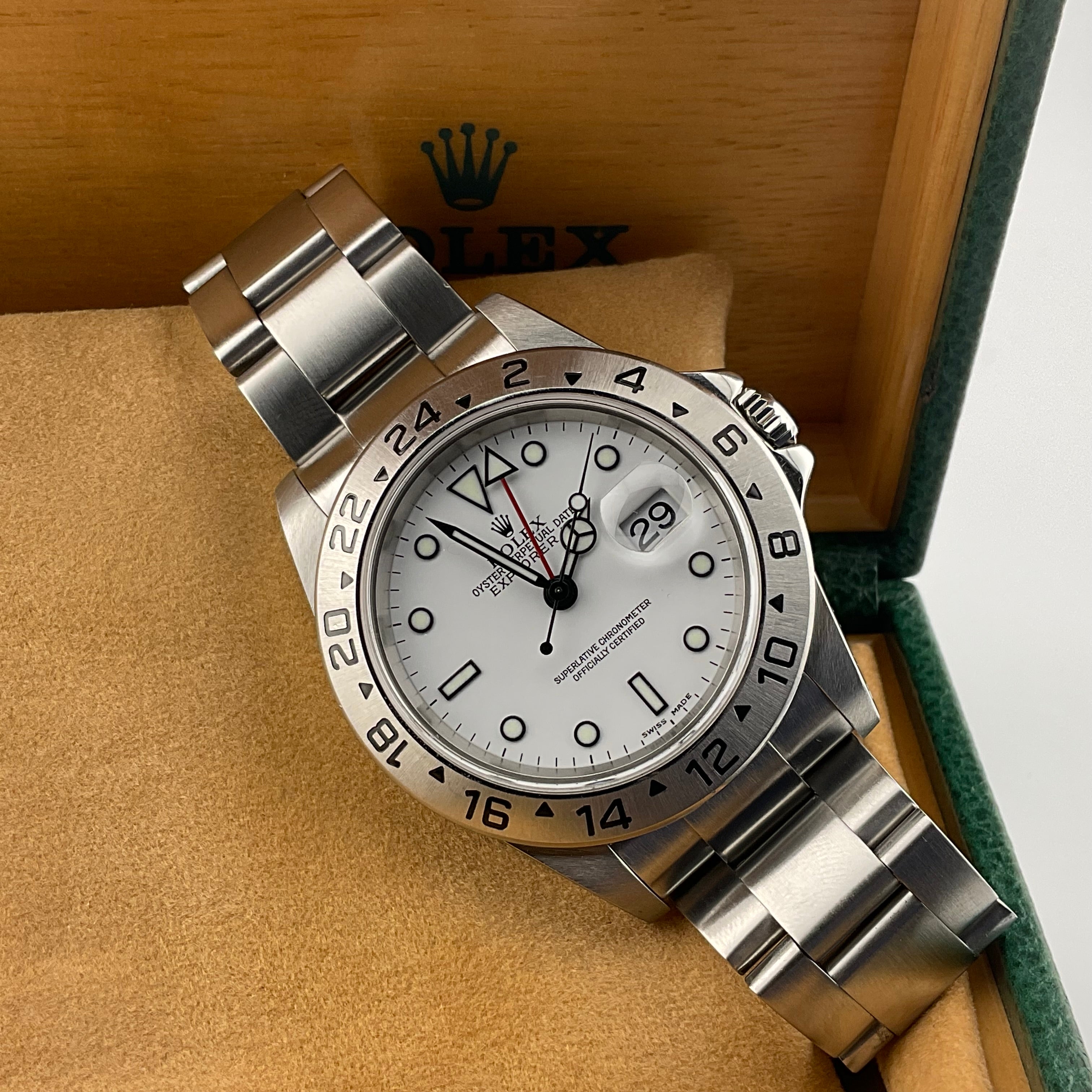 Rolex Explorer II | 16570 | 2001 | box+papers