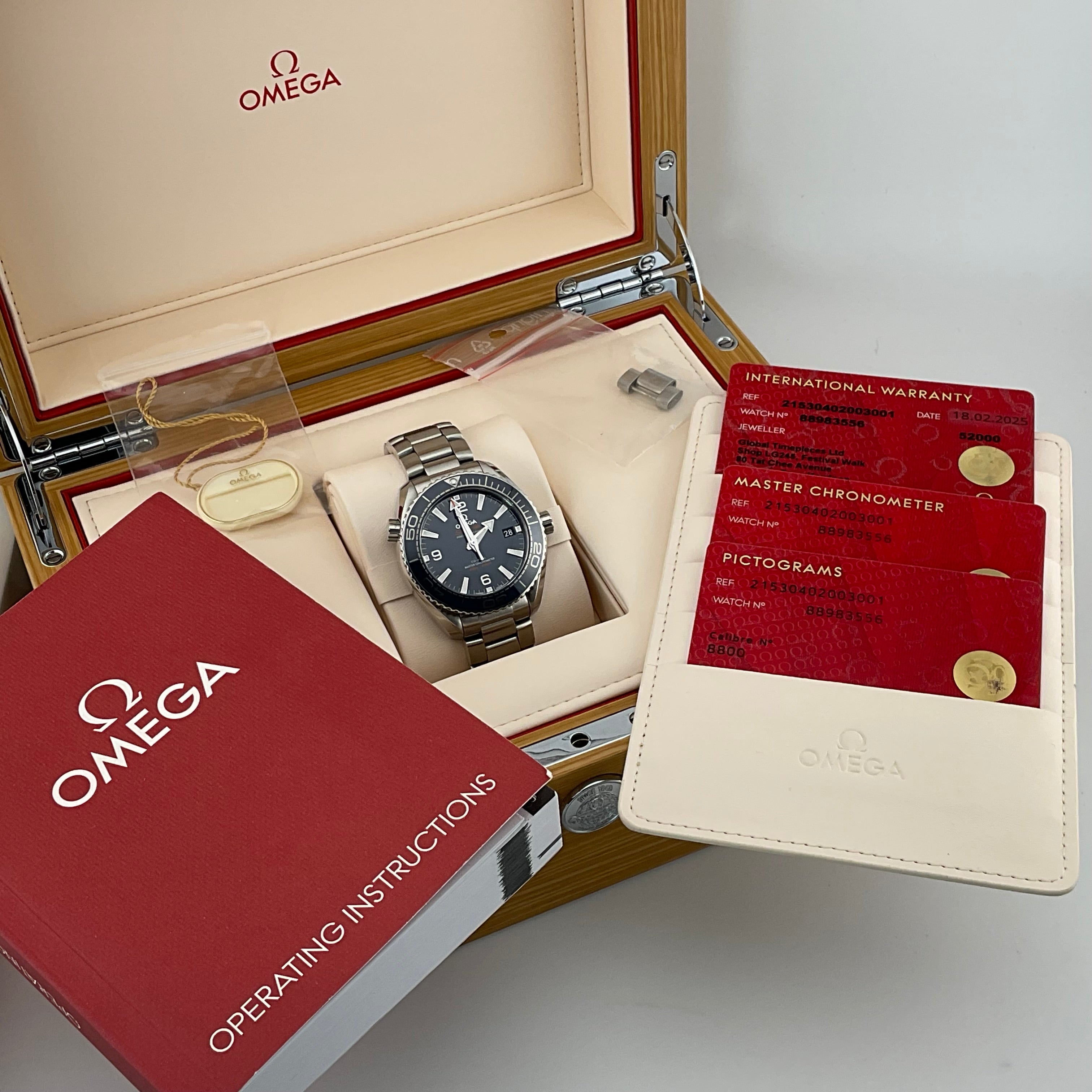 Omega Planet Ocean 600m | 215.30.40.20.03.001 | 2025 | full set