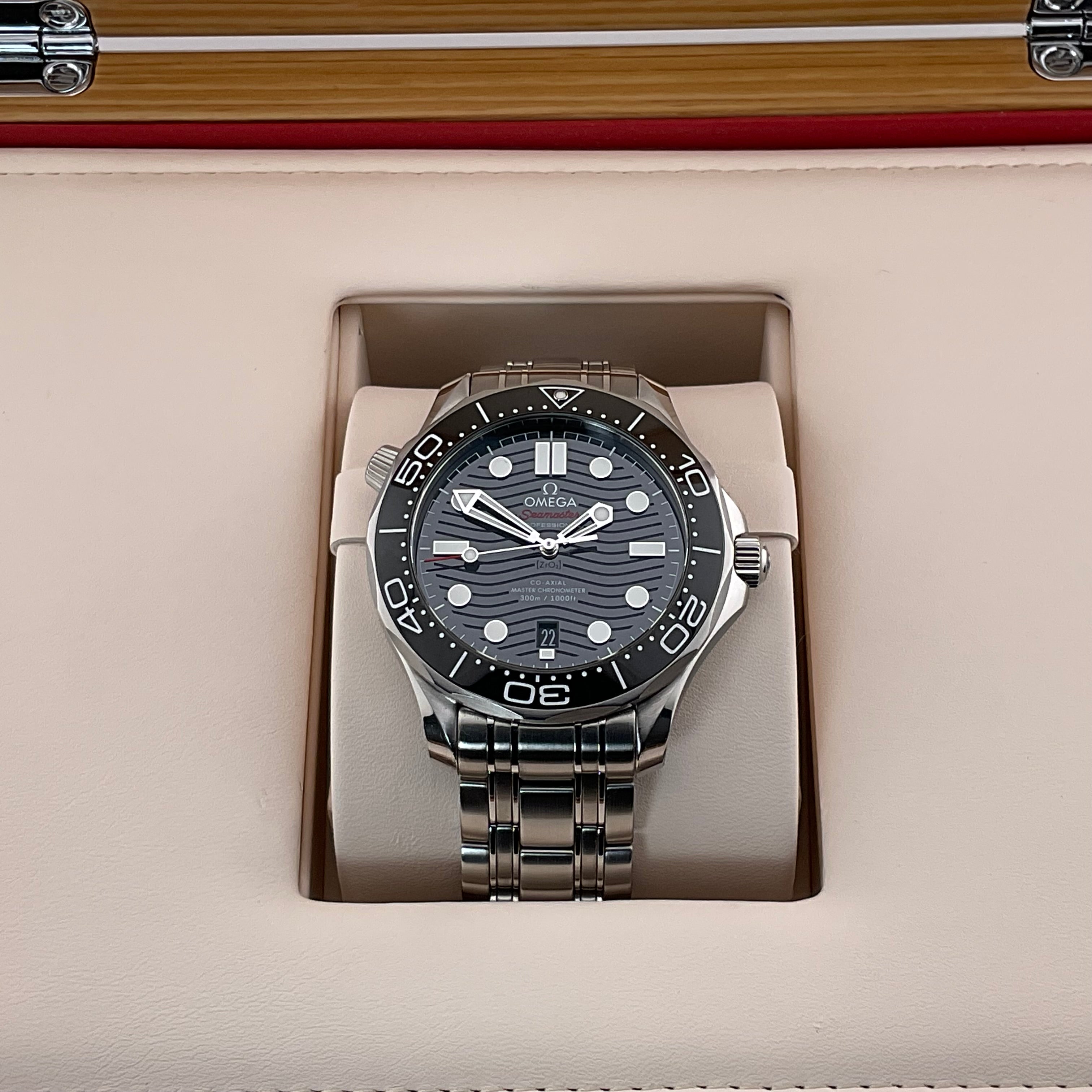 Omega Seamaster Diver 300m | 210.30.42.20.01.001 | 2025 | Full set