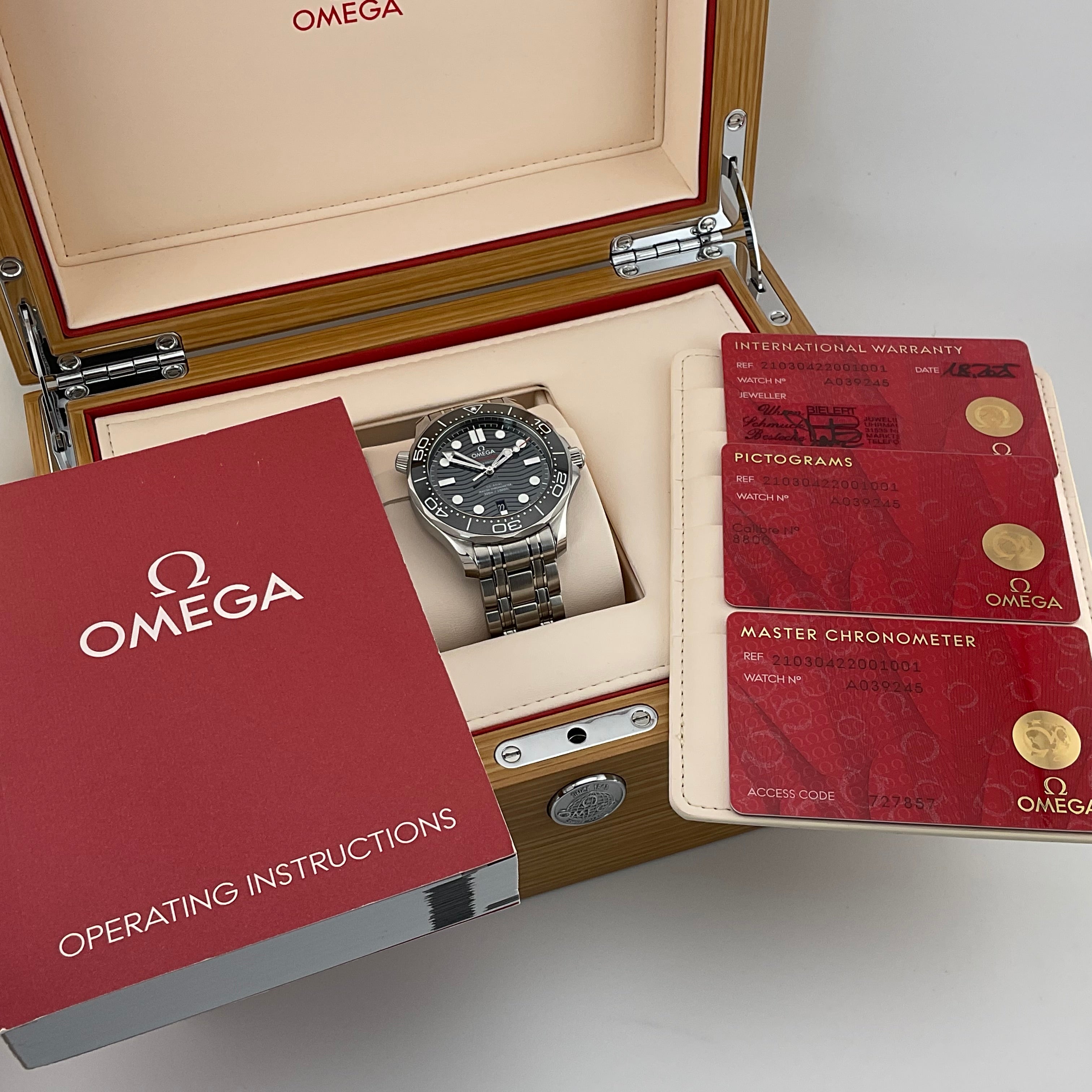 Omega Seamaster Diver 300m | 210.30.42.20.01.001 | 2025 | Full set