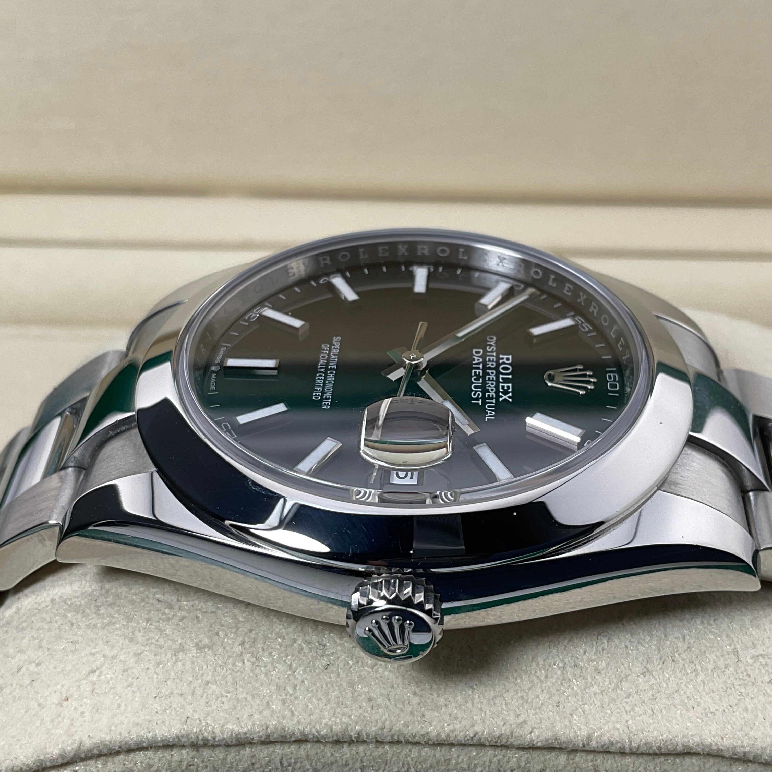 Rolex Datejust 41 | 126300 schwarz oyster | 2024 | full set