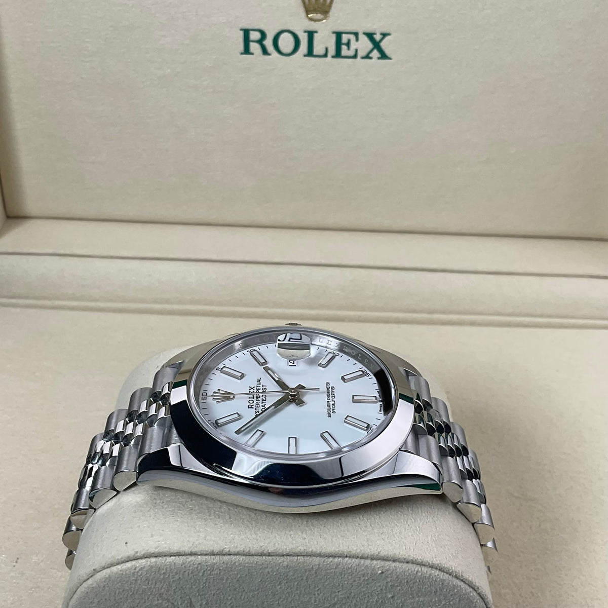 Rolex Datejust 41 | 126300 weiss jubilee | 2026 | full set ungetragen