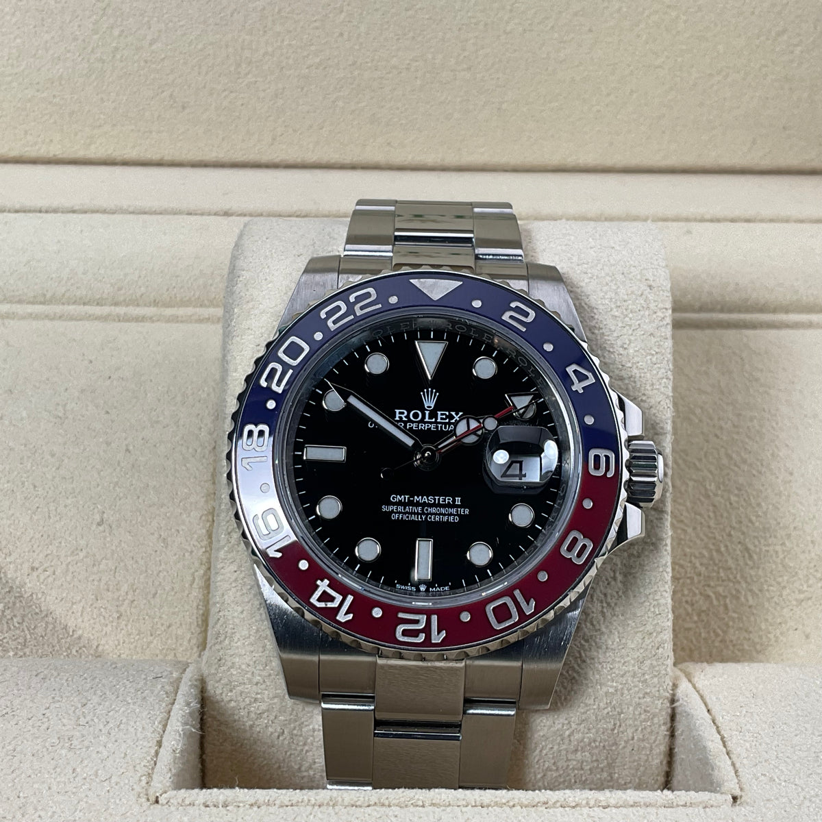 Rolex GMT Master II Pepsi | 126710BLRO | 2022 | Full Set