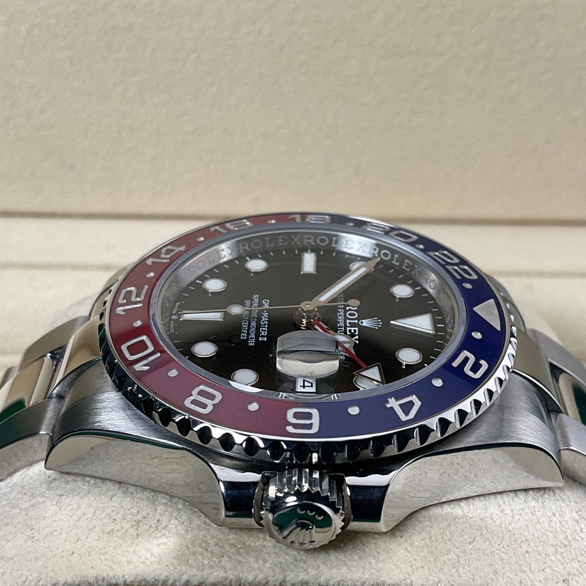 Rolex GMT Master II Pepsi | 126710BLRO | 2022 | Full Set