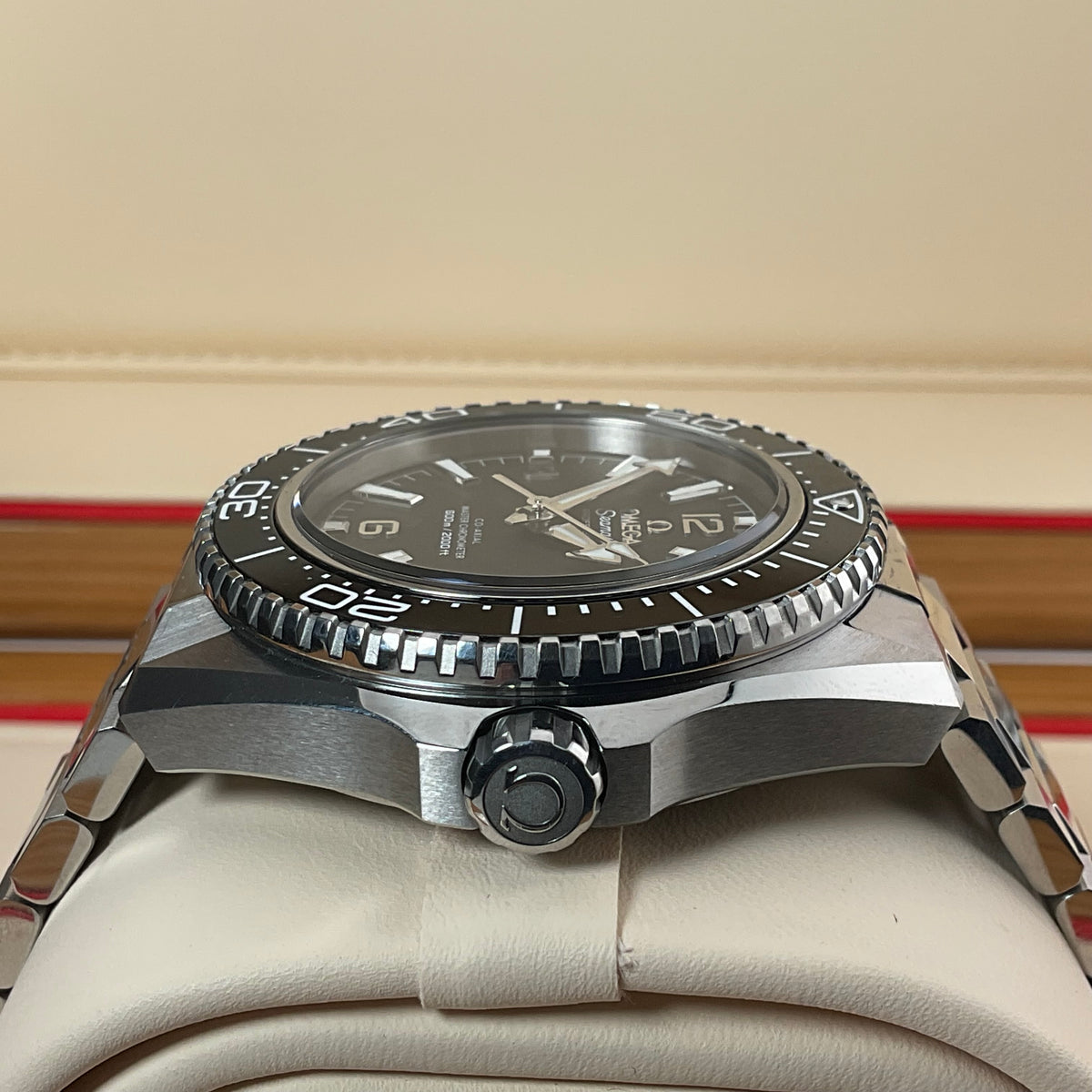 Omega Planet Ocean 600m | 217.30.42.21.01.001 | 2025 | full set