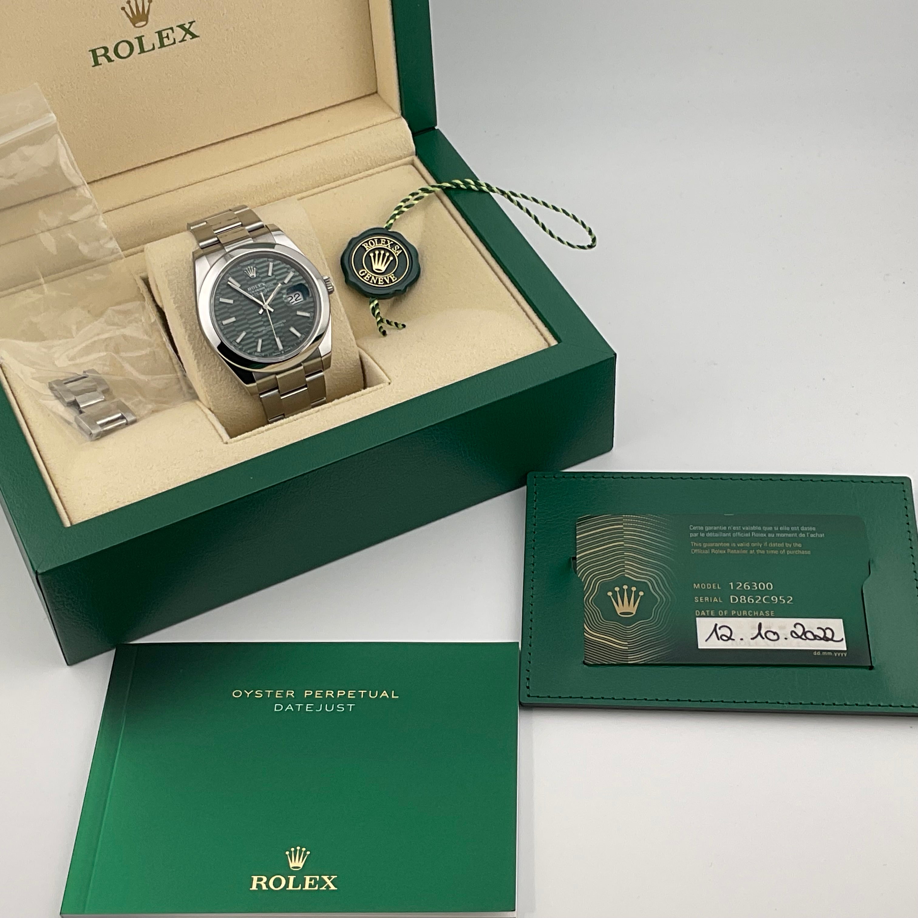 Rolex Datejust 41 | 126300 grün motif oyster | 2022 | full set