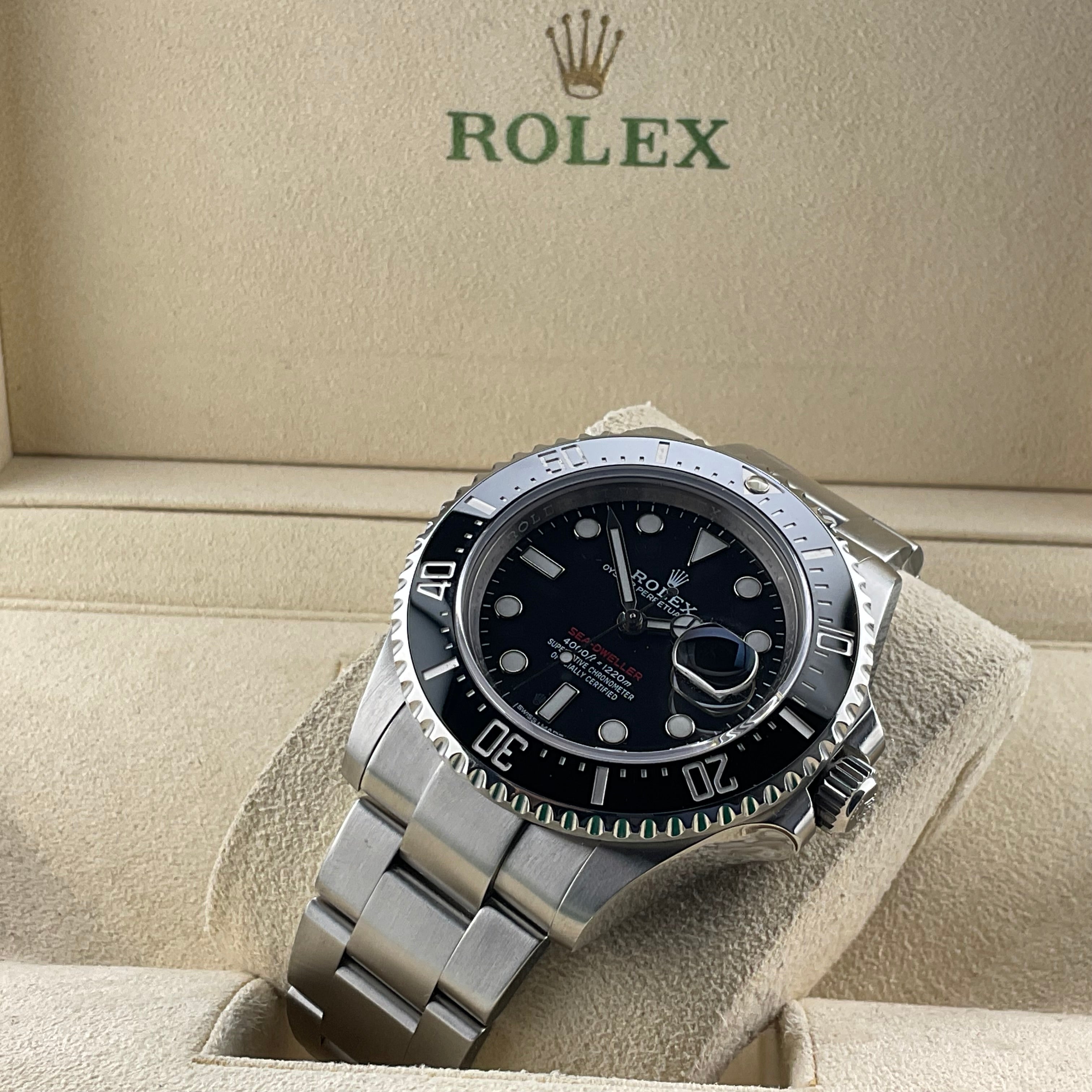 Rolex Seadweller Single Red | 126600 | 2017 | Full Set