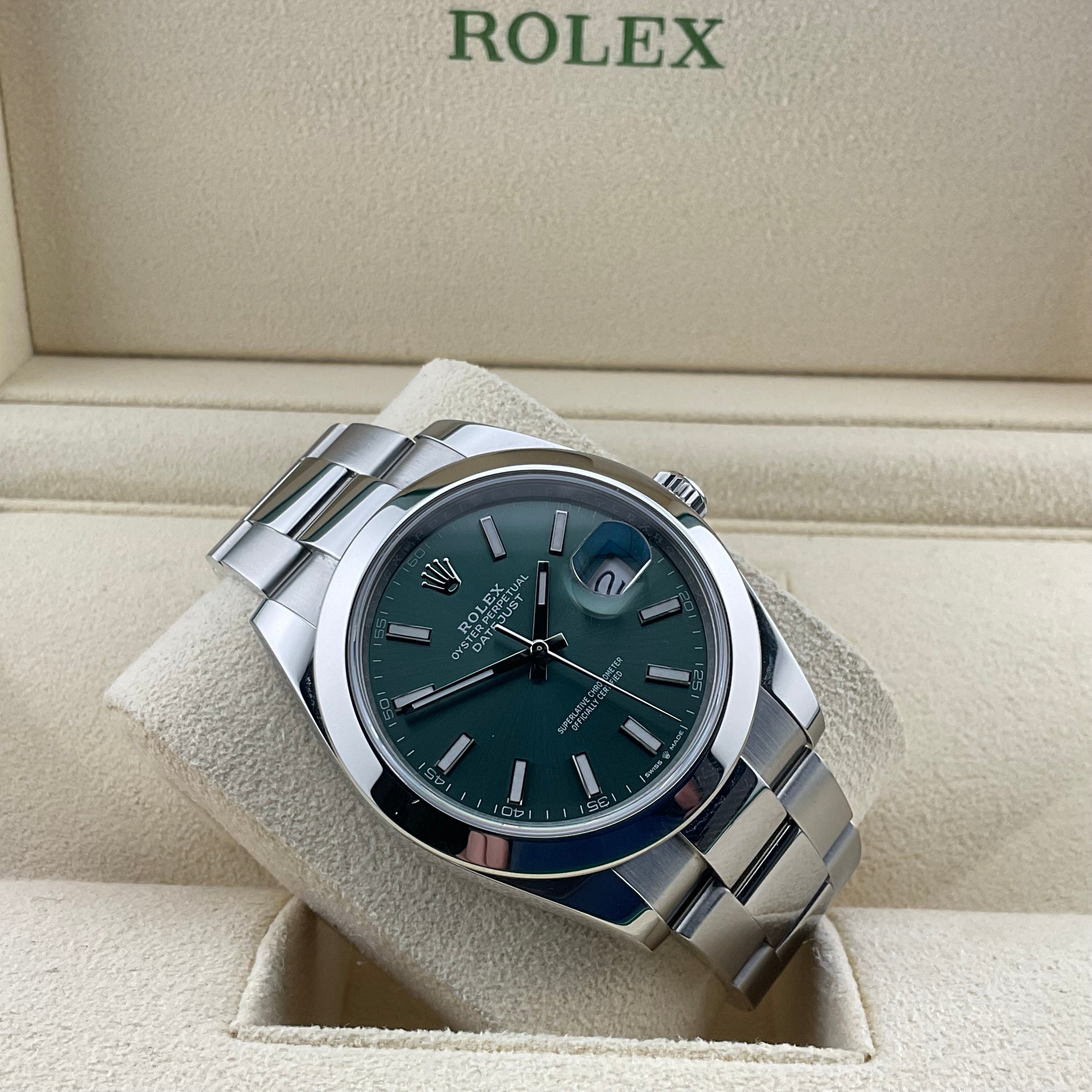 Rolex Datejust 41 | 126300 grün oyster | 2022 | full set