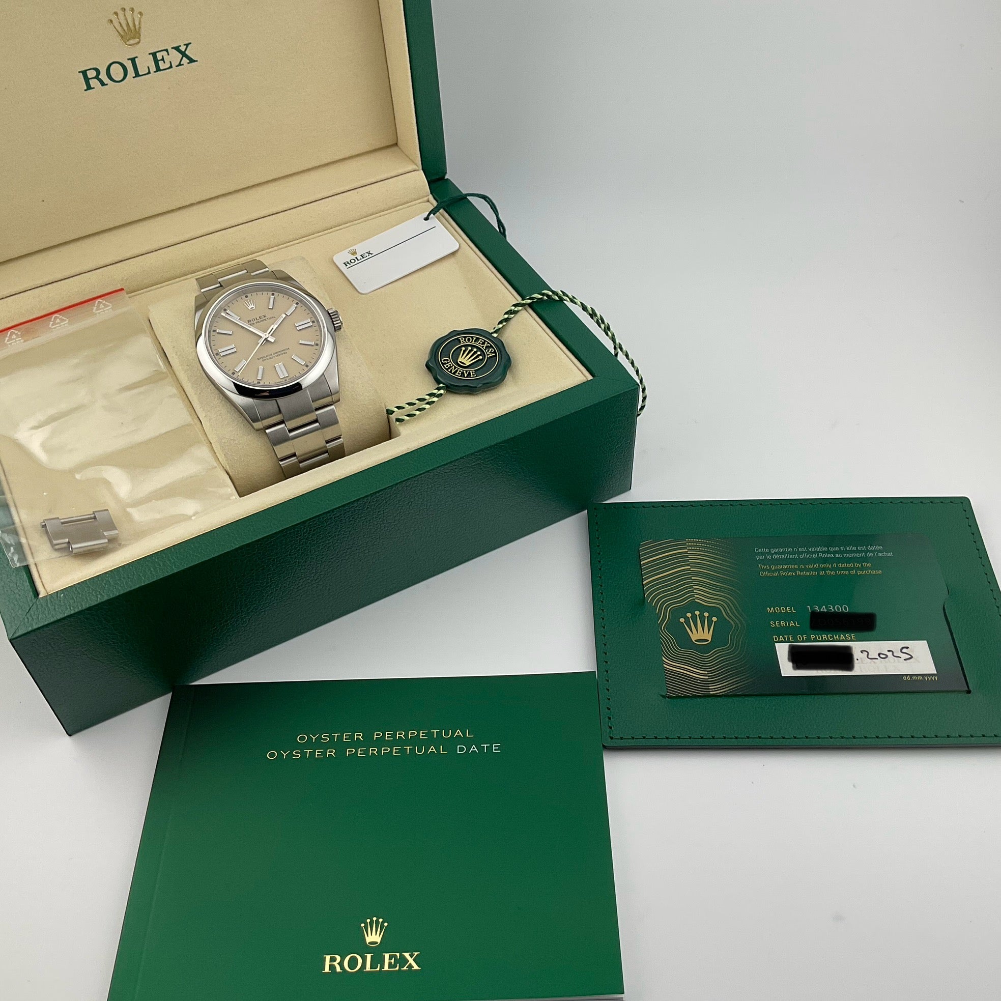 Rolex Oyster Perpetual 41 | 134300 beige | 2025 | full set ungetragen