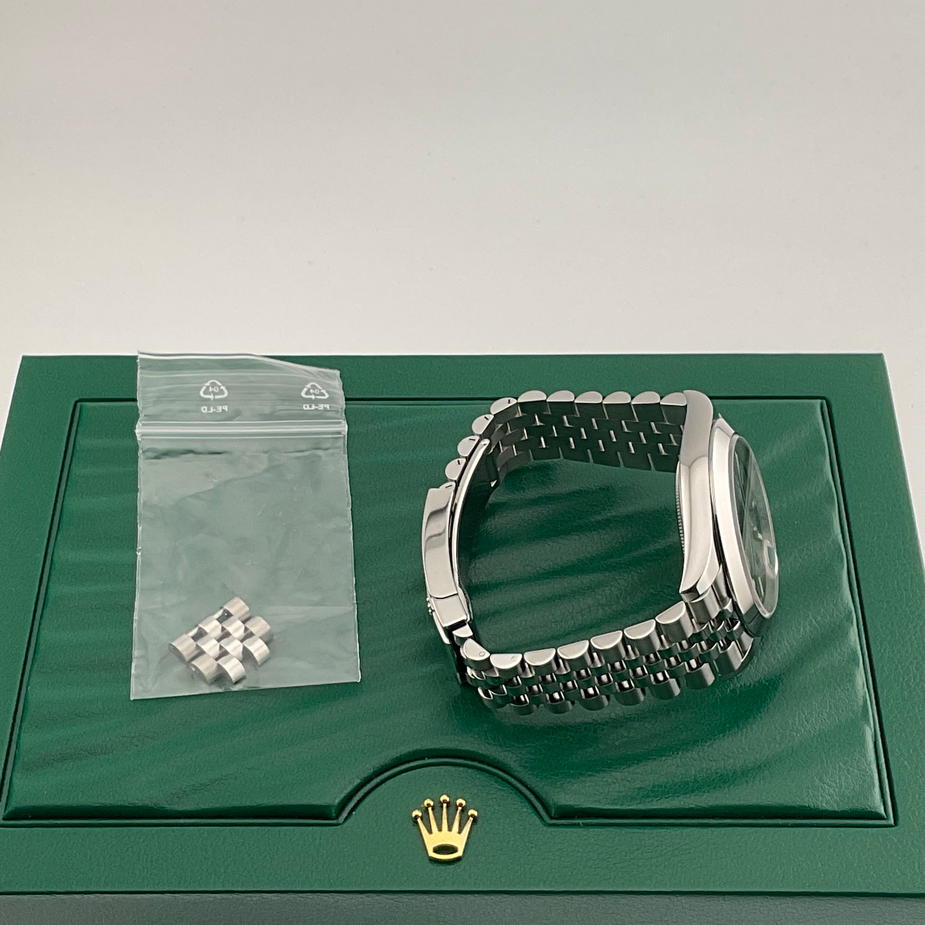 Rolex Datejust 41 | 126300 schwarz jubilee | 2021 | full set