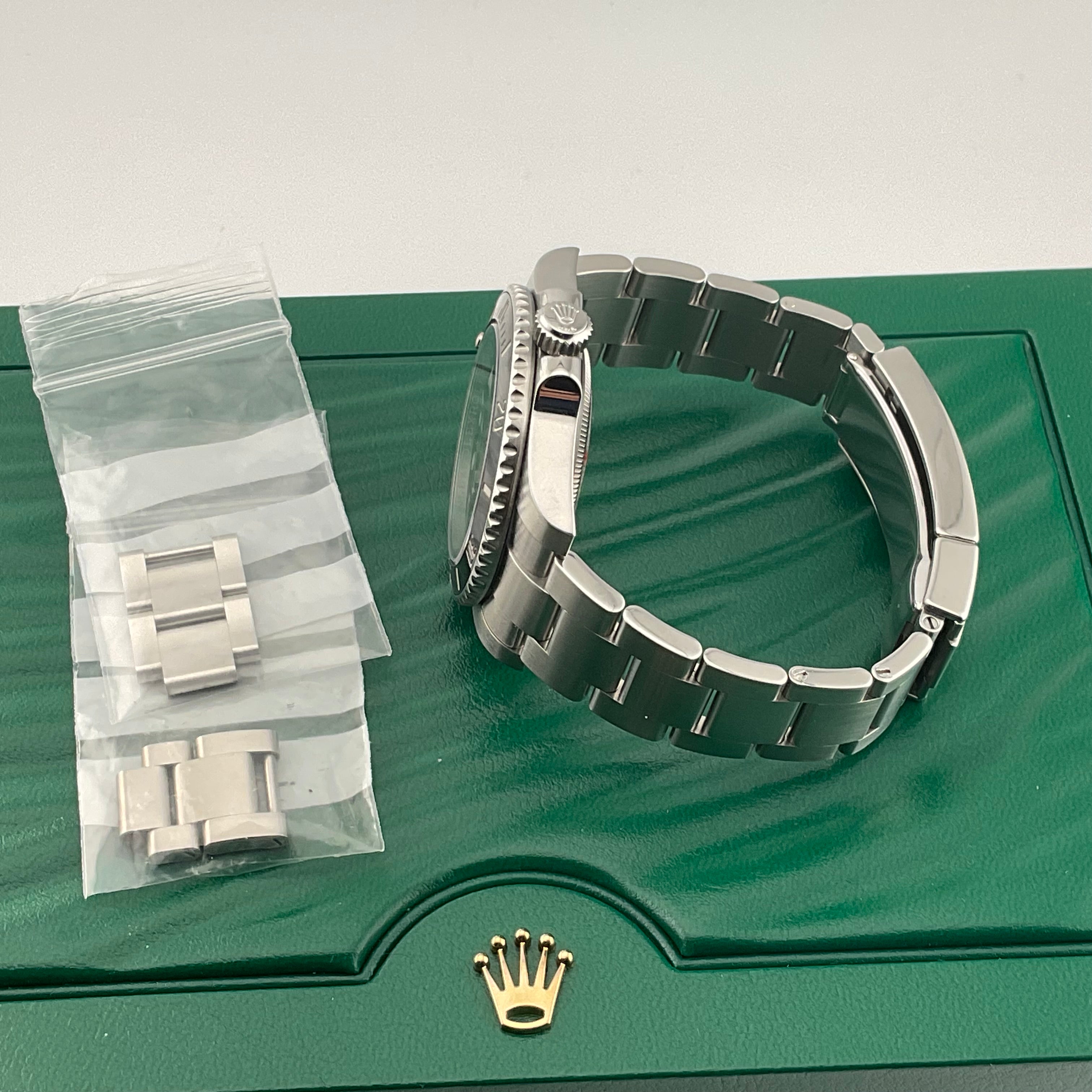 Rolex Submariner No Date | 114060 | 2018 | Full Set