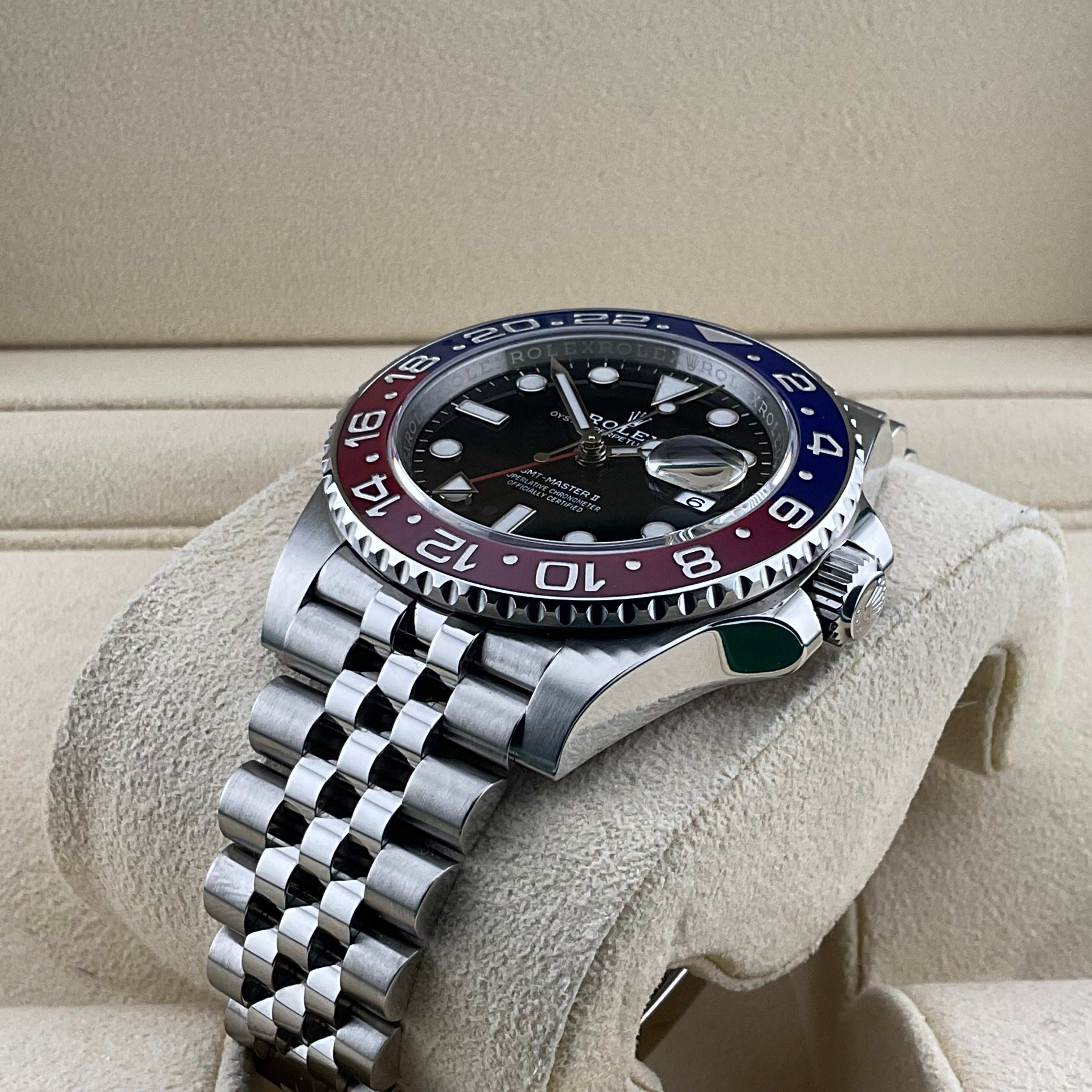 Rolex GMT Master II Pepsi | 126710BLRO | 2021 | Full Set