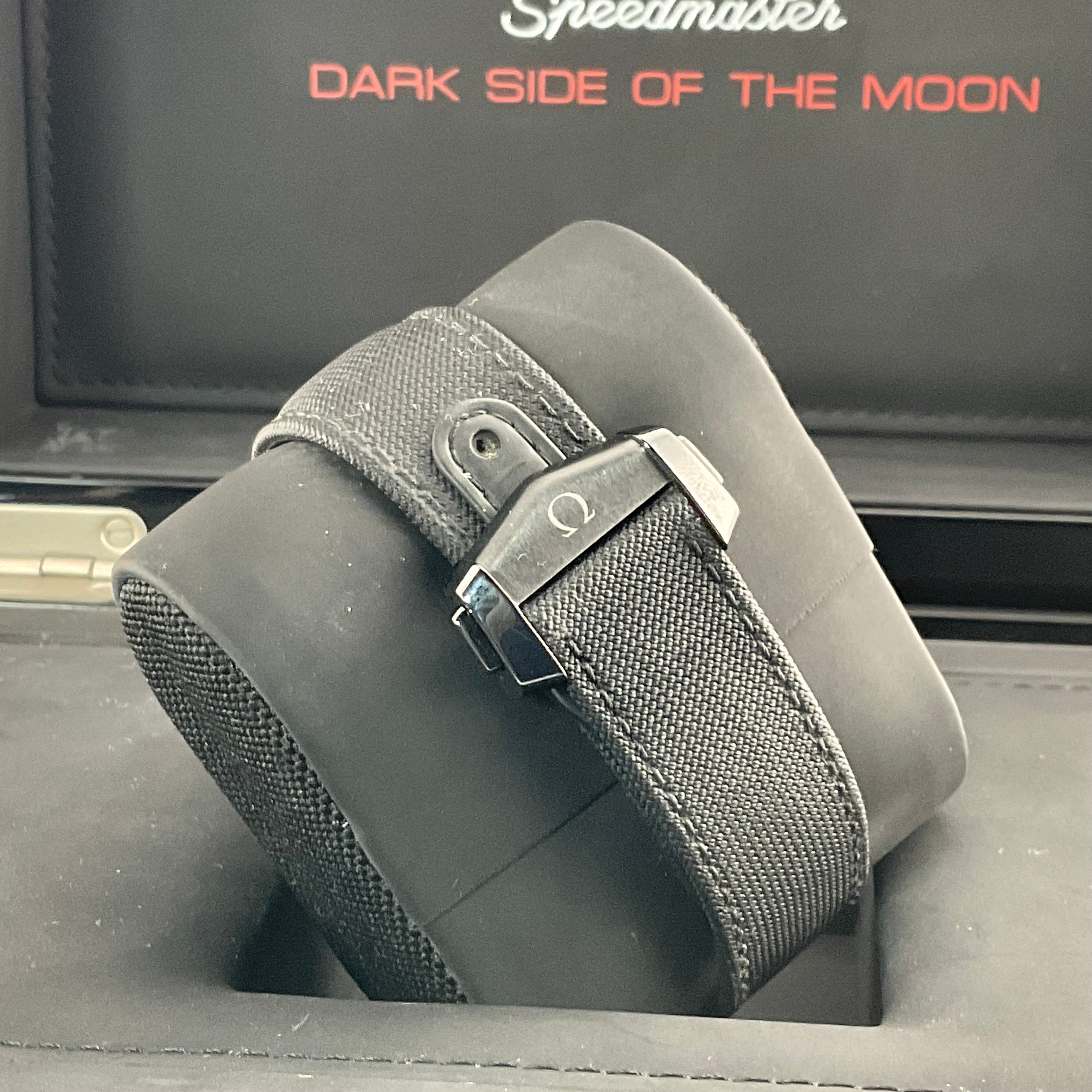Omega Speedmaster Dark Side of the Moon | 311.92.44.51.01.007 | 2023 full set