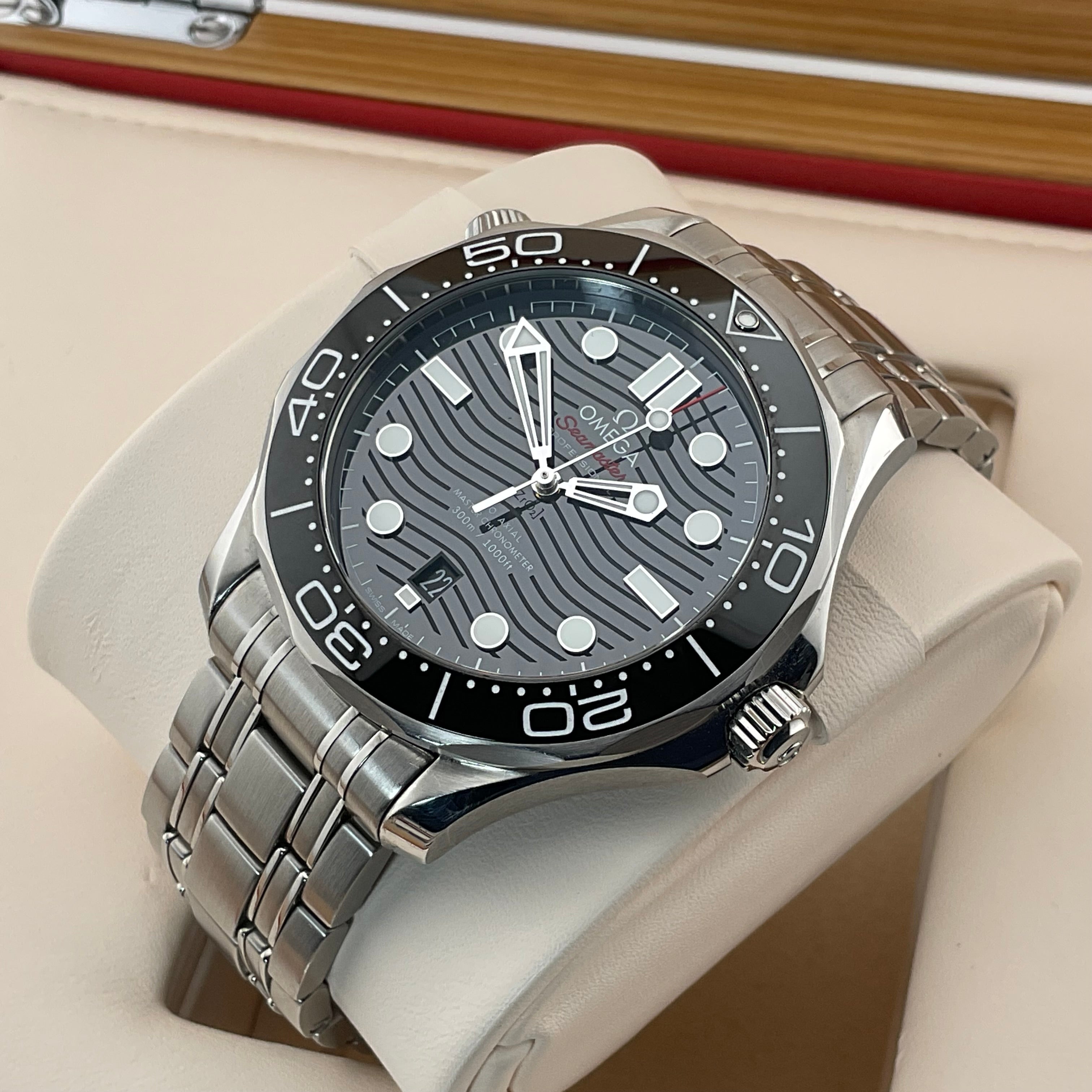 Omega Seamaster Diver 300m | 210.30.42.20.01.001 | 2025 | Full set