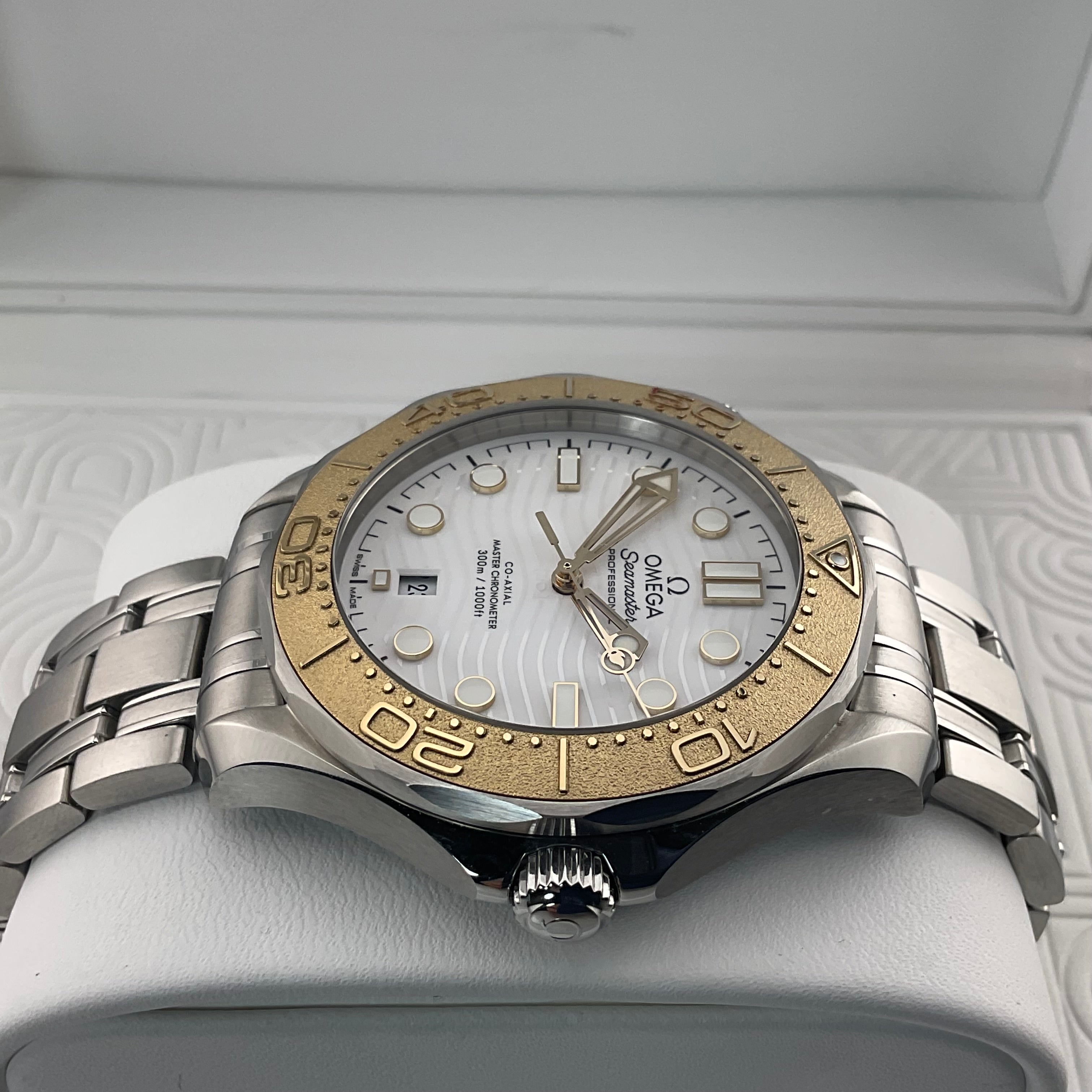 Omega Seamaster Diver 300m Paris 2024 | 522.21.42.20.04.001 | 2024 | Full set