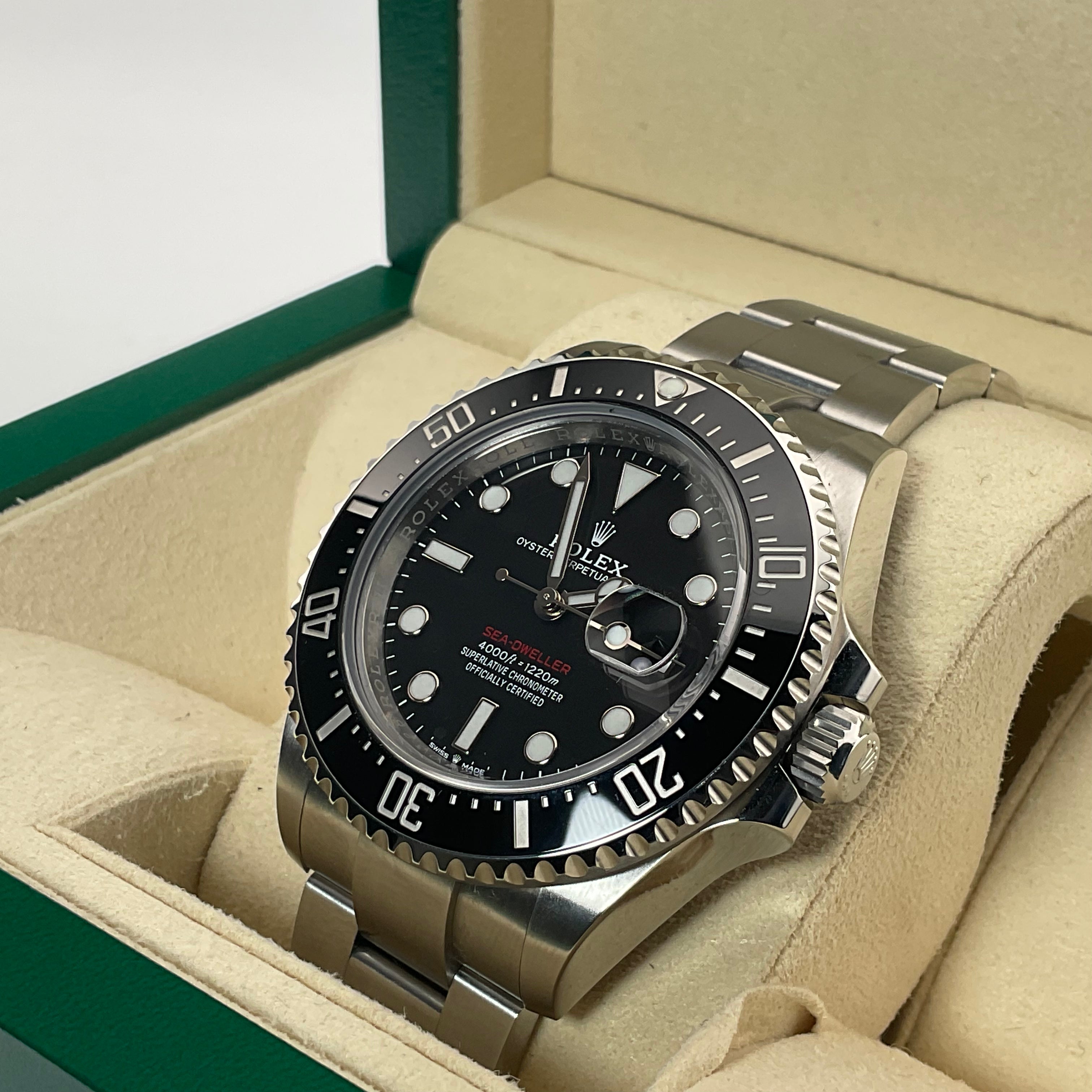 Rolex Seadweller Single Red | 126600 | 2018 | Full Set