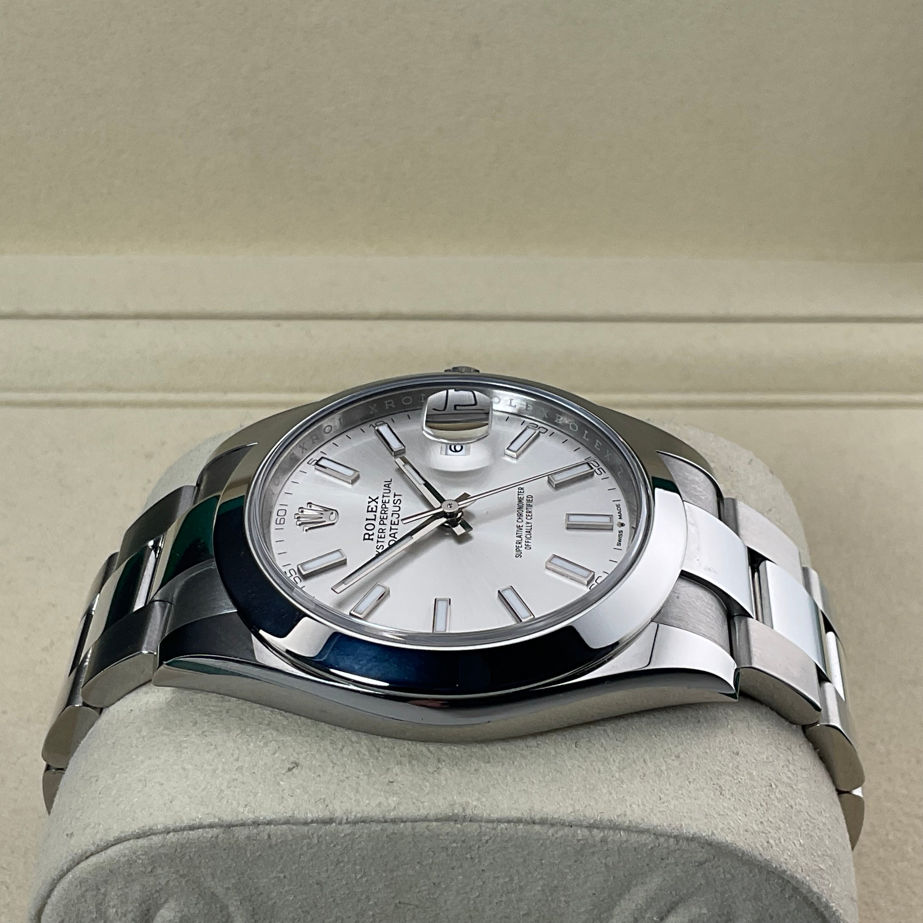 Rolex Datejust 41 | 126300 silber oyster | 2025 | full set