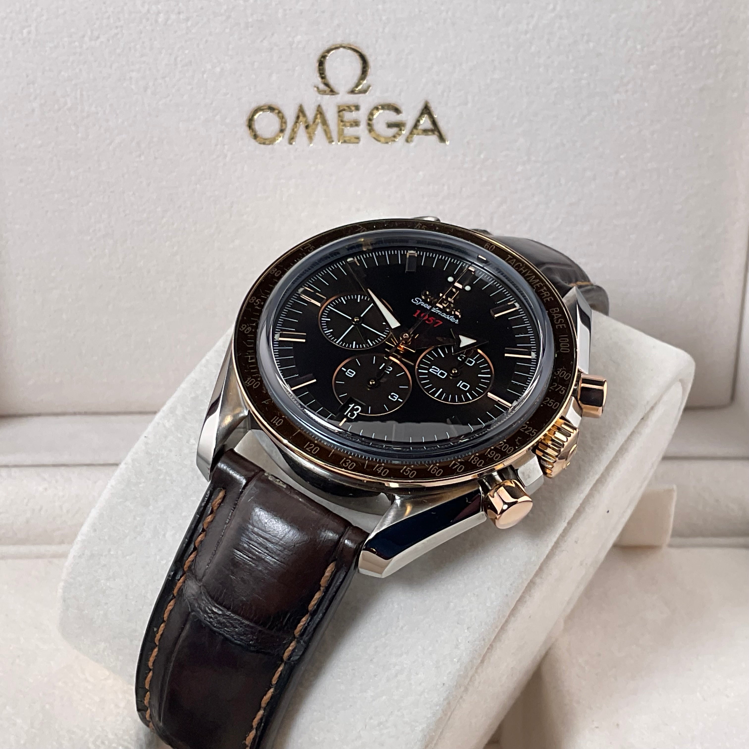 Omega Speedmaster Broad Arrow |321.93.42.50.13.001 | 2008 | full set