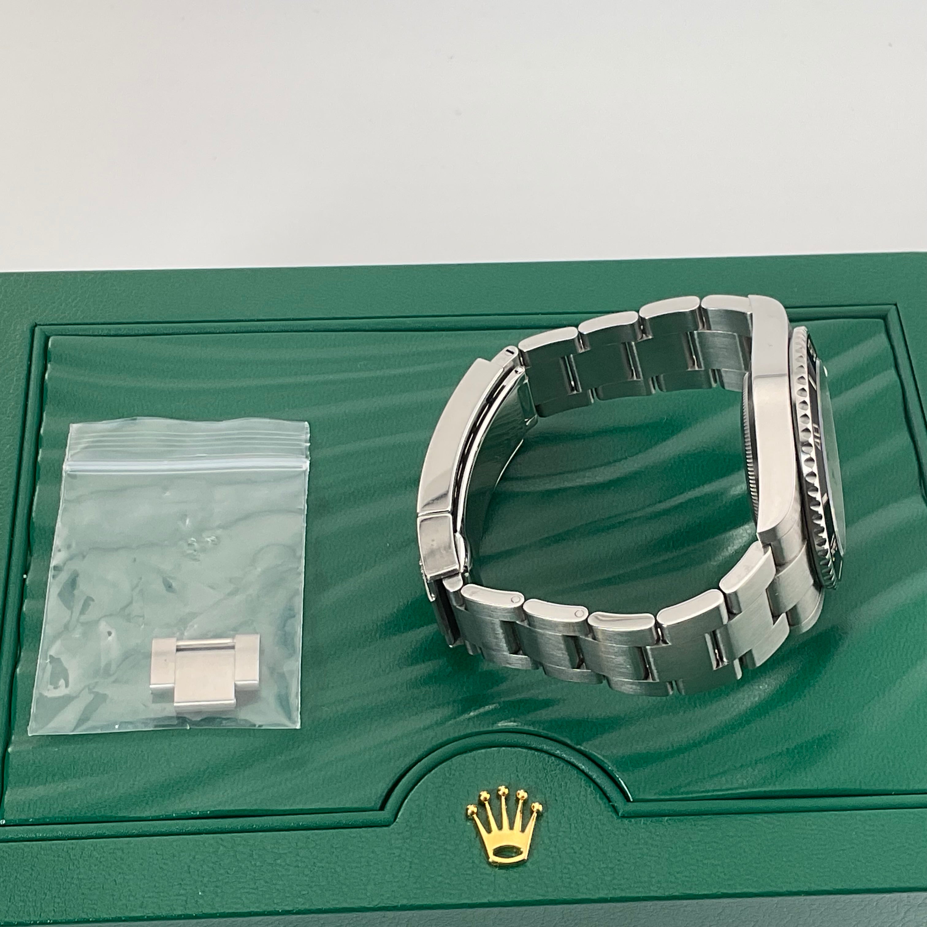 Rolex Submariner No Date | 124060 | 2022 | Full Set