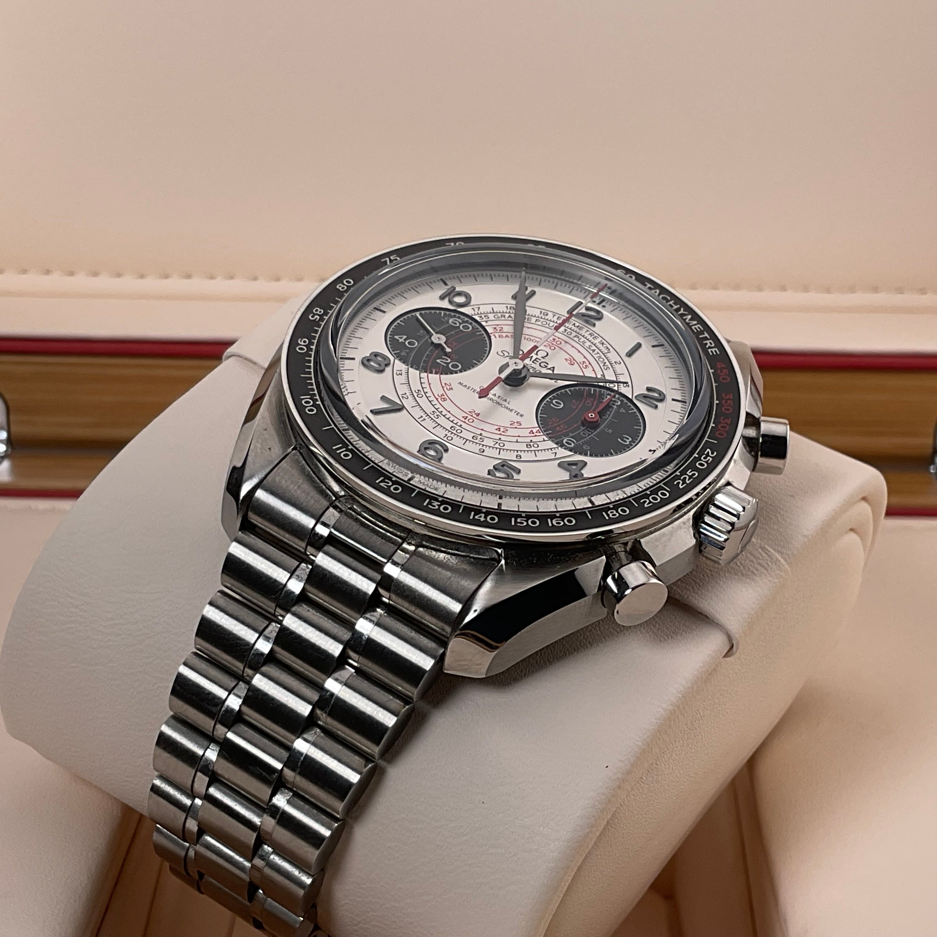 Omega Speedmaster Chronoscope | 329.30.43.51.02.002 | 2025 | full set