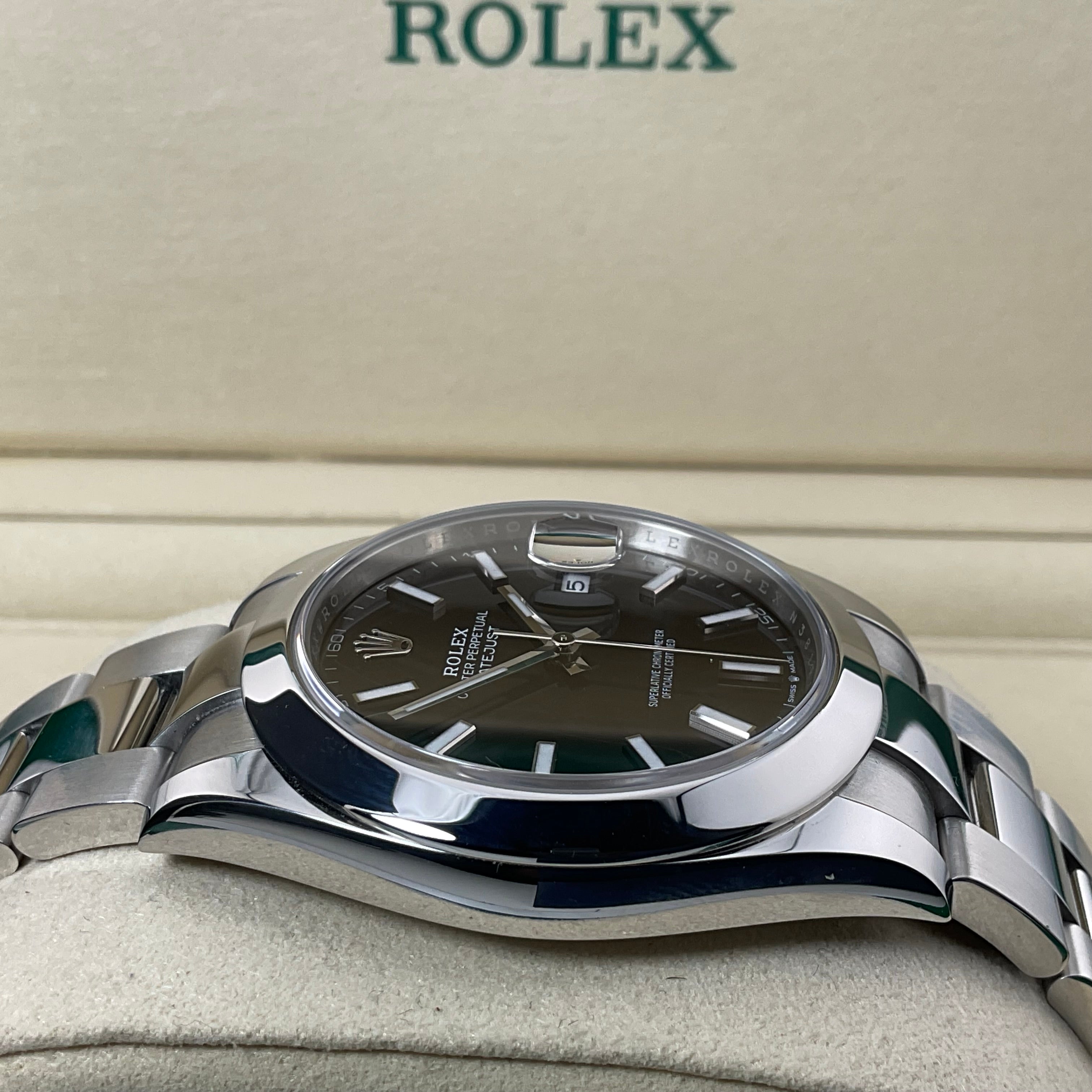 Rolex Datejust 41 | 126300 schwarz oyster | 2024 | full set