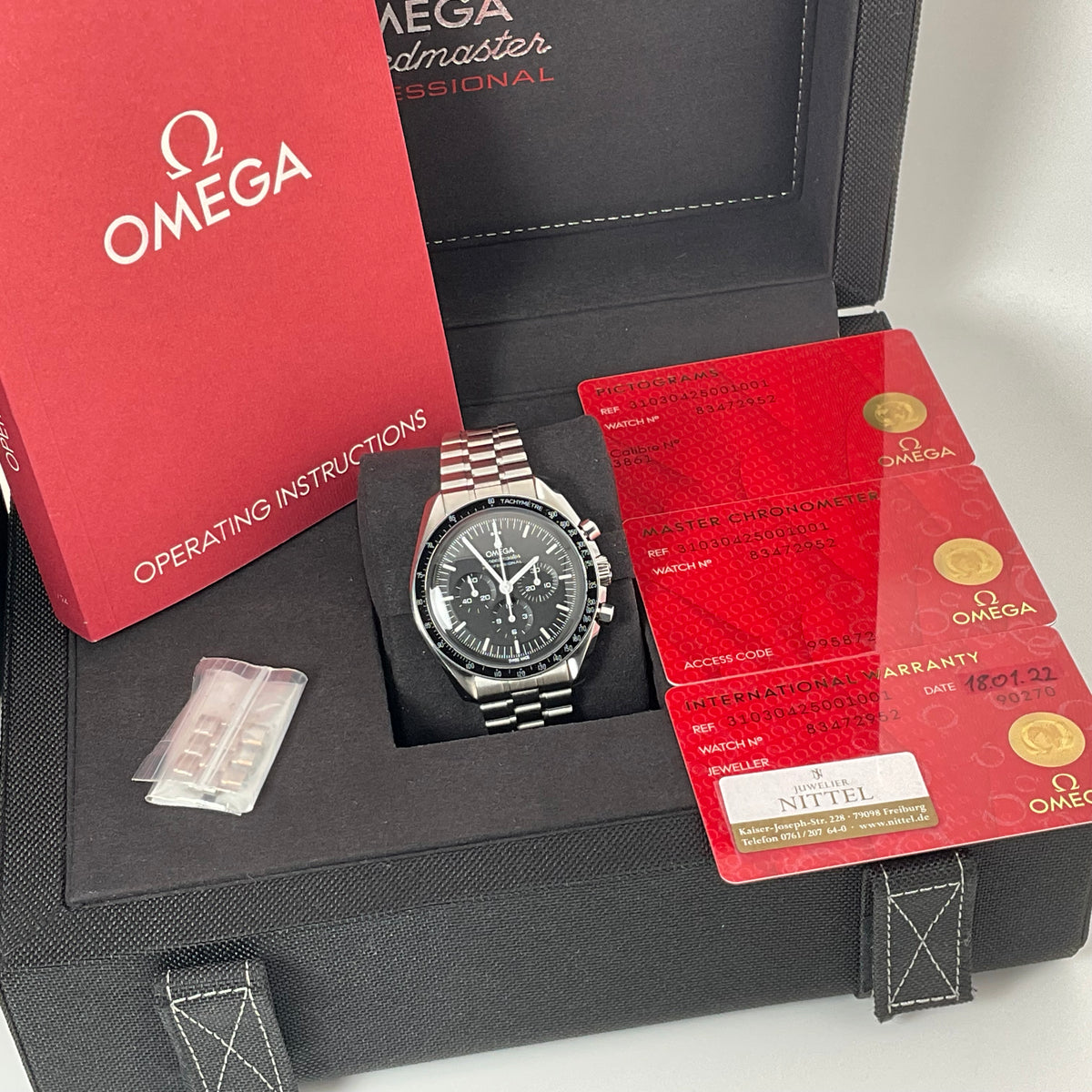 Omega Speedmaster Moonwatch | 310.30.42.50.01.001 | 2022 | full set