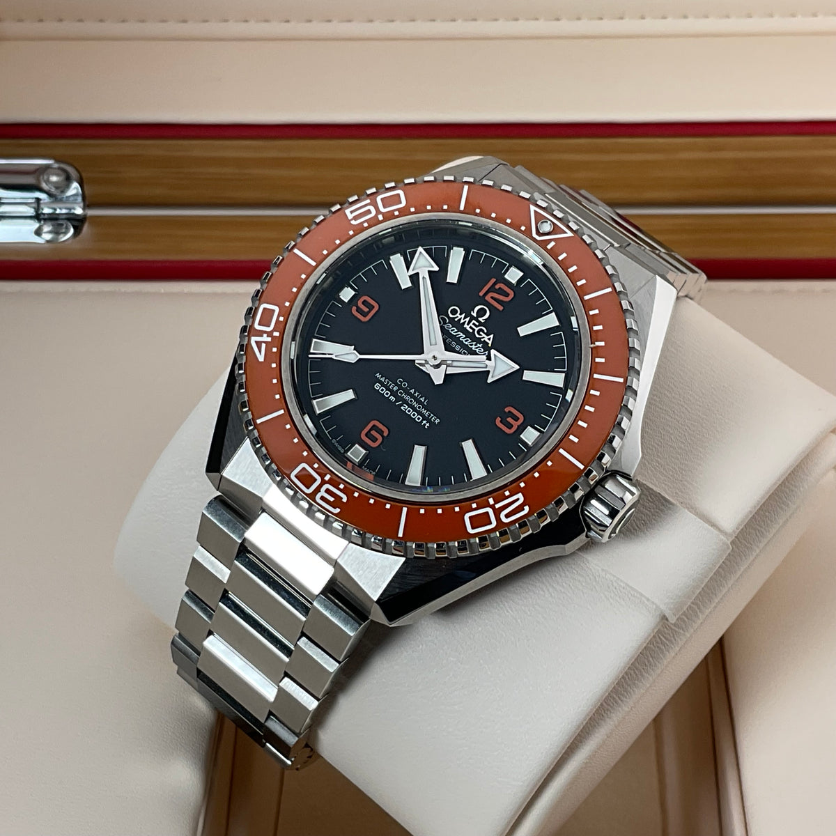 Omega Planet Ocean 600m | 217.30.42.21.01.003 | 2025 | full set